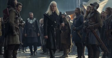 Game of Thrones: Aegon's Conquest Makes the Most Sense as a Movie