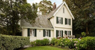 Known as 'Lower Steading', this aspirational property was designed by acclaimed Melbourne architect Stephen Akehurst