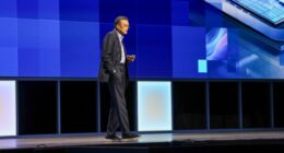 Intel’s stock extends its spectacular run by posting its best day in nearly four decades