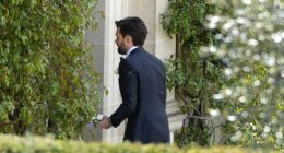 Jack Whitehall has arrived at the Cotswolds country manor where he will marry Roxy Horner in a £250,000 extravaganza today