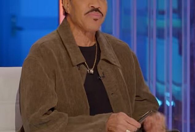Lionel Richie was moved to tears after watching an American Idol contestant sing and hearing the story of her sick father during Monday's episode of the ABC singing competition