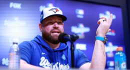 MLB World Reacts To Blue Jays Signing World Series Champion