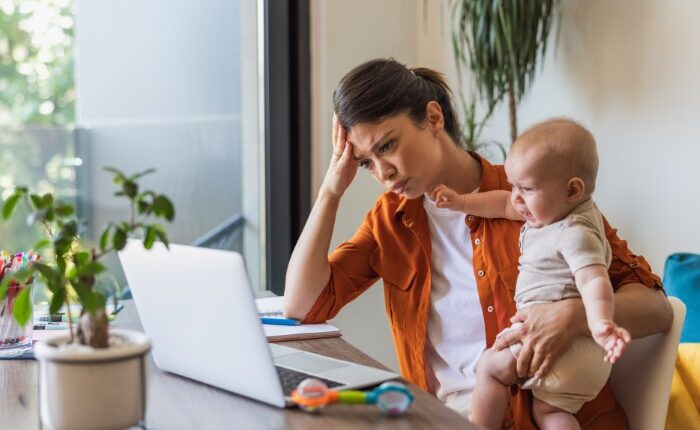 Man Plays Video Games For 5 Hours, Then Complains When Wife Tracks Time He Spent With Their Baby