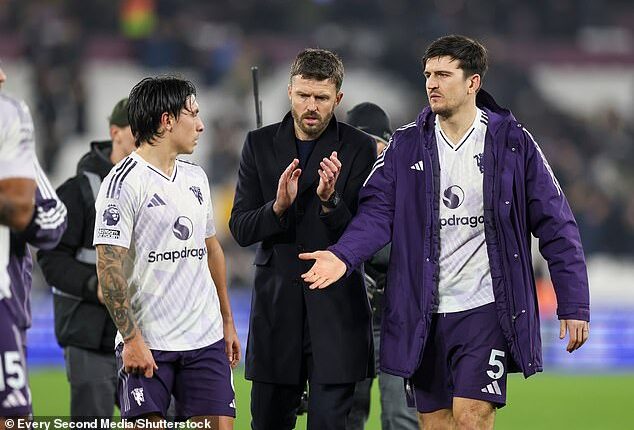 Michael Carrick has been hit by another defensive setback ahead of United's game vs Chelsea