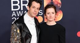 Mark Ronson and his wife put on a rare display of public affection on Saturday night as they attended the BRITs afterparty