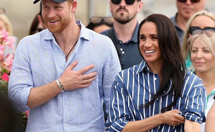 Meghan Markle, Prince Harry Upstaged During Bondi Beach Visit After “Unbothered Queen” Brutally Ignores Them