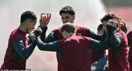 Arsenal raised eyebrows before flying to Lisbon with this unusual training routine involving players holding pens