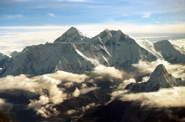 Mount Everest Guides Accused of Poisoning Climbers for Profit – RedState