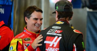 NASCAR Champions Kurt Busch, Jeff Gordon Finish 1-2 in IROC Exhibition