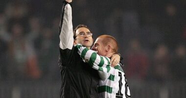 O'Neill and Lennon embrace after Celtic draw with Barcelona at the Nou Camp in 2004