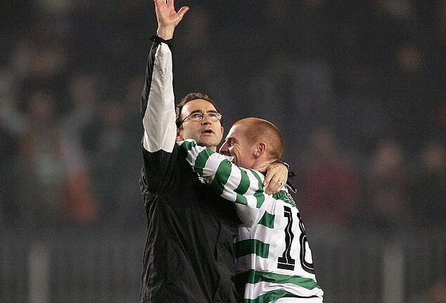 O'Neill and Lennon embrace after Celtic draw with Barcelona at the Nou Camp in 2004