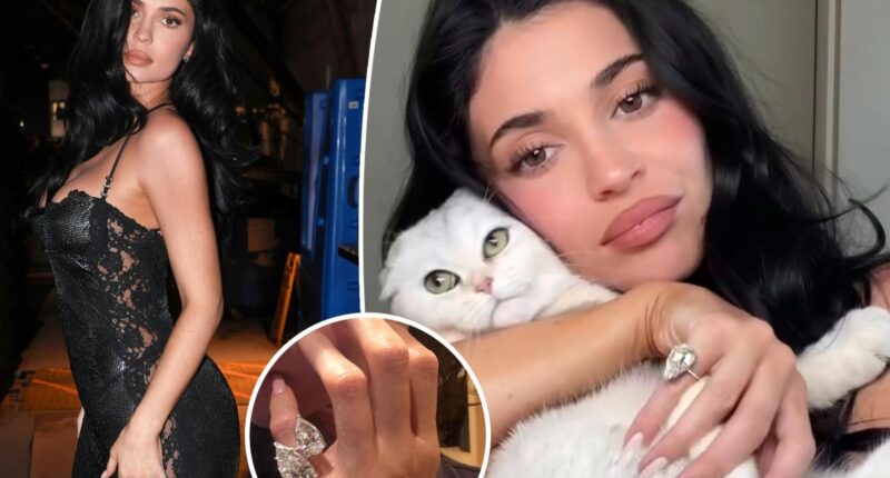 See Kylie Jenner's enormous pear-shaped diamond pinky ring stack