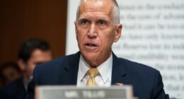 Sen. Thom Tillis drops opposition, says he’ll back Kevin Warsh’s Fed confirmation