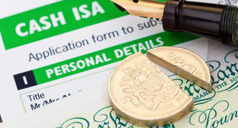 UK savings accounts and cash Isas reaches record high – with consumers urged to take advantage