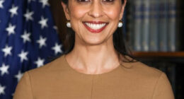 Video Of JD Vance And His Wife Getting Off Plane Goes Viral After Viewers Spot Odd Details