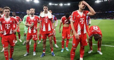 Harry Kane and Bayern Munich's players after their 5-4 defeat by PSG on Tuesday night