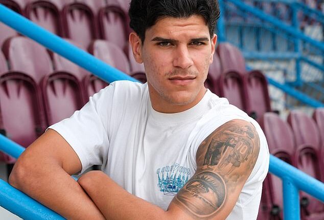 Matheus Fernandes has a tattoo in tribute to his first coach To Ze, who died when he was 11