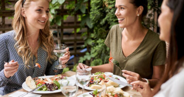 Woman Keeps Testing Friend To Remind Her To Show &lsquo;Appreciation,&rsquo; Shocked That She Left Her Hanging