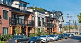 Woman’s Parking Spot Gets Nicked By Entitled Guests, She Traps Their Car And Enjoys The Show