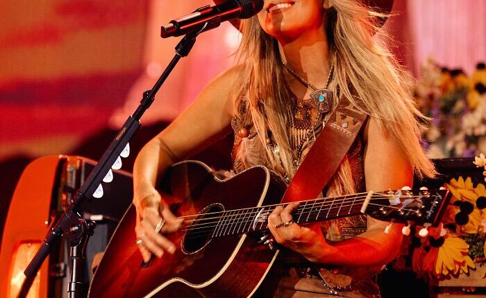 Lainey Wilson: Bio And Career Highlights