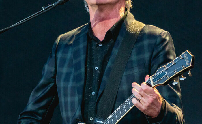 Neil Finn: Bio And Career Highlights