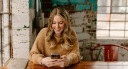200 Good Morning Messages For Girlfriend and Boyfriend (That Actually Sound Like You)