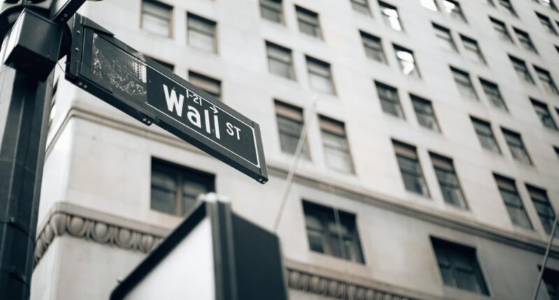 5 reasons stocks are rallying in the face of an oil-price shock