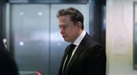 A major union warns regulators that Elon Musk’s SpaceX IPO ‘defies financial logic’
