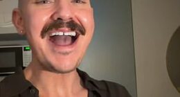 Michael Jaimie shared a rave review about Aldi's $2.99 Skadoos Milkshake Biscuit Bars