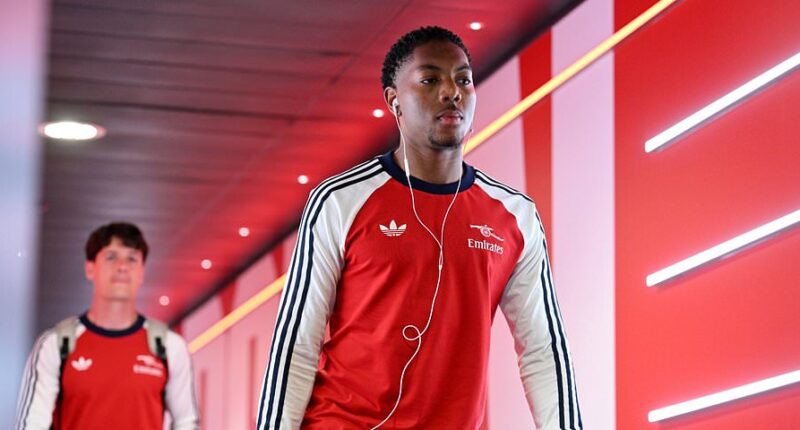 Arsenal vs Fulham - Premier League LIVE: Latest score, team news and updates as the Gunners can move six points clear at the top with a win over the Cottagers