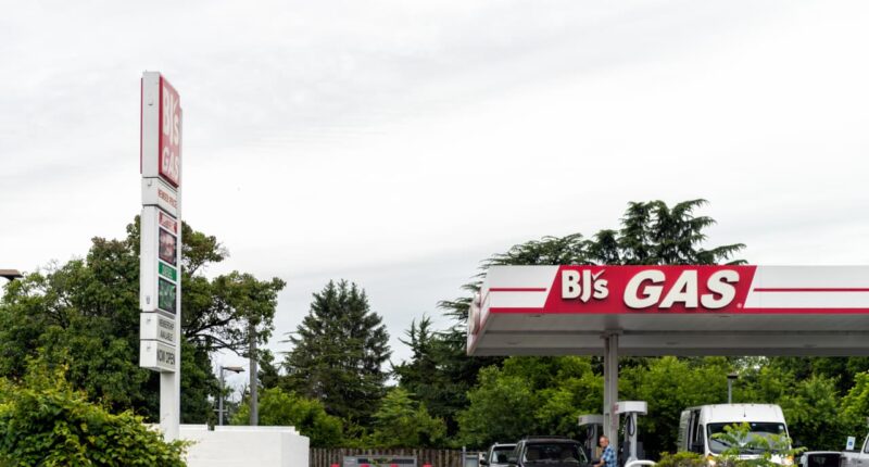 BJ’s Wholesale’s earnings show that cheap gas matters for people