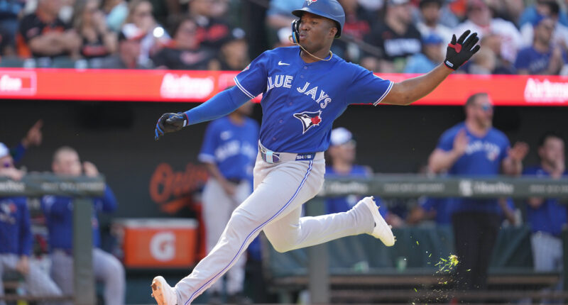 Blue Jays' Jesús Sánchez Exits Game vs Orioles After Fan Throws Ball At Him