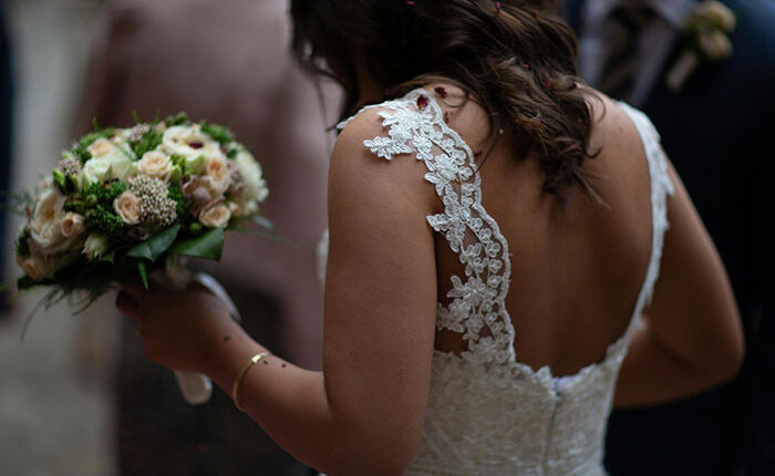 Couple&rsquo;s Tacky Wedding Demands Spark Major Side-Eye Online