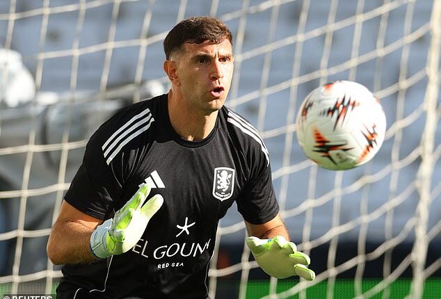 Emiliano Martinez hopes to revive the spirit of Argentina's World Cup winning side to help Aston Villa win their first trophy for 30 years