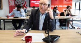 Keir Starmer joined a 'phone banking' session at Labour HQ this morning, trying to persuade waverers