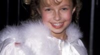 Hayden Panettiere, pictured 1998, has recalled the toll being a child star took on her ability to forge friendships with her classmates