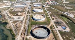 Here’s the real story behind the record drop in America’s oil reserves