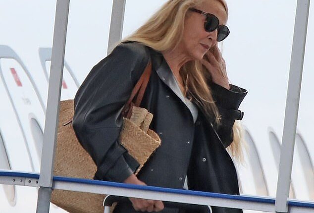 Hollywood star Jerry Hall has touched down in Scotland ahead of Celebrity Traitors filming after the star-studded line-up was revealed