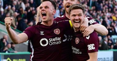 Leaders Hearts will have one hand on the trophy if they can beat Rangers at Tynecastle