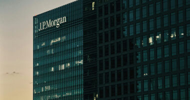 “I Own You”: JP Morgan Harassment Scandal Explodes As Accused Exec’s Disturbing Words Are Revealed