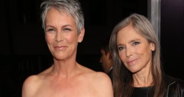 Jamie Lee Curtis announces sister Kelly’s death at age 69