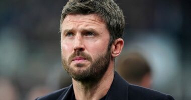 Michael Carrick had nothing but flattery for Man United's top transfer target Elliot Anderson