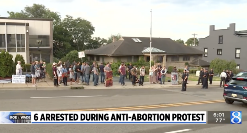 protestors outside abortion facility