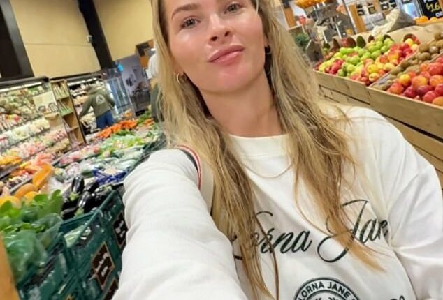 Brit Cunningham has left thousands of people reconsidering their entire grocery routine after pointing out one unsettling problem hiding in plain sight in the meat aisle