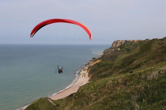 Sightseeing Plane Cuts Woman's Paragliding Lines Mid-Air, but She Lives to Tell the Tale – RedState
