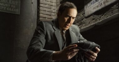 Ben Reilly/Spiderman (Nicolas Cage) in SPIDER-NOIR