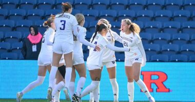 University of Washington's women's soccer team lost to a group of under-14 boys last week