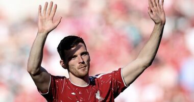 Tottenham are close to signing Andy Robertson on a free transfer after his Liverpool farewell
