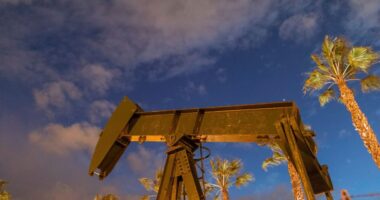 Traders point to suspicious activity in the oil market on Wednesday