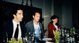 A photo of Matthew Perry (centre) next to David Schwimmer (left) and Courteney Cox (right)